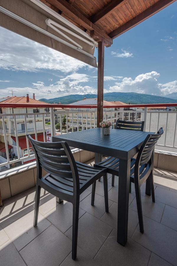 Mike'S Apartments 尼欧波洛伊 外观 照片