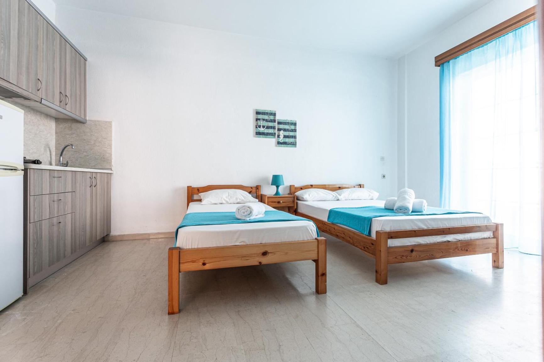 Mike'S Apartments 尼欧波洛伊 外观 照片