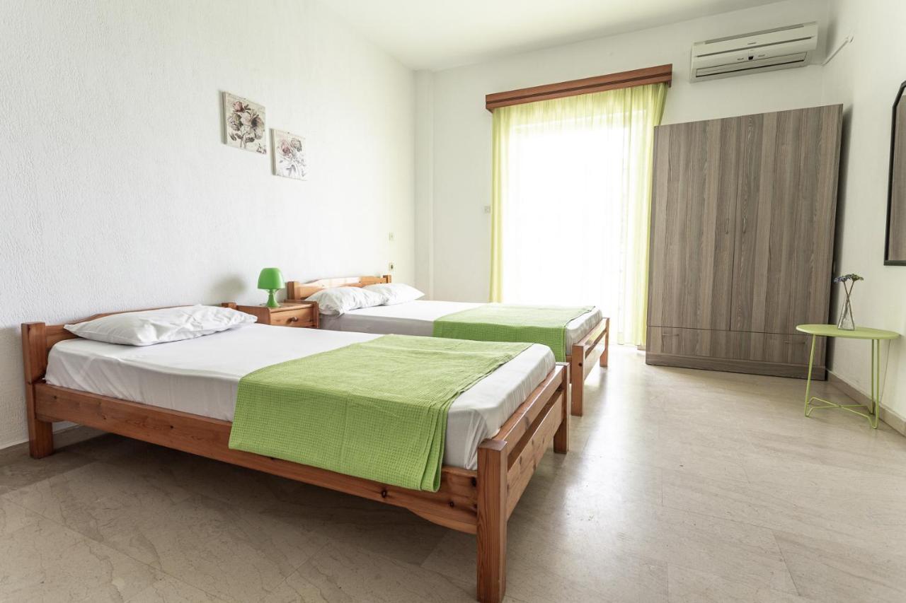 Mike'S Apartments 尼欧波洛伊 外观 照片